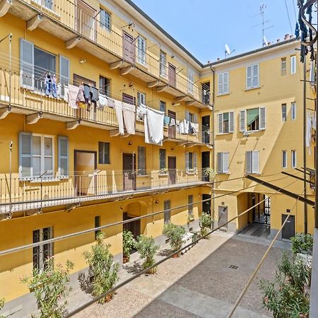 Navigli Charming Flat Apartment Milan Bagian luar foto