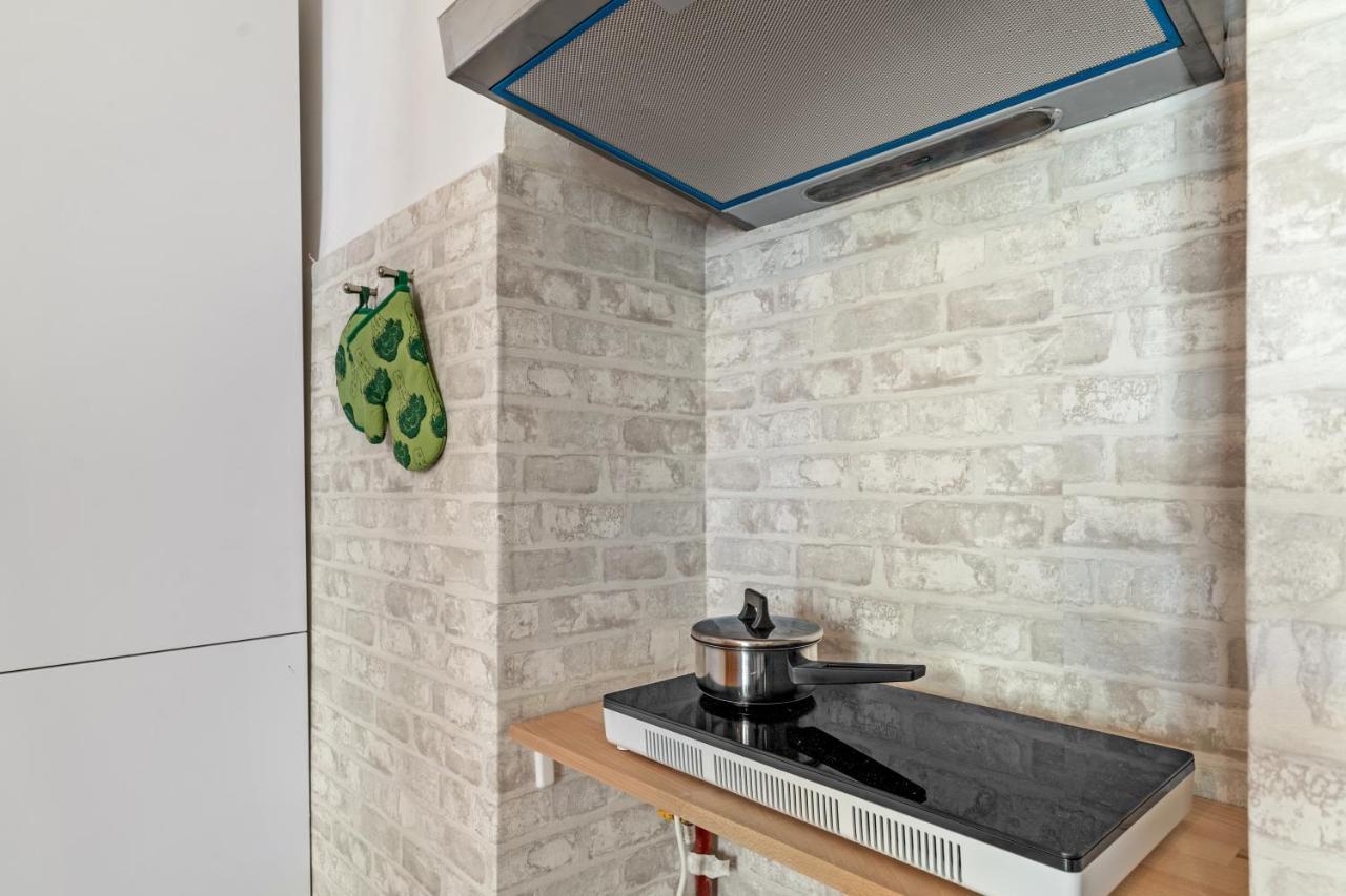 Navigli Charming Flat Apartment Milan Bagian luar foto