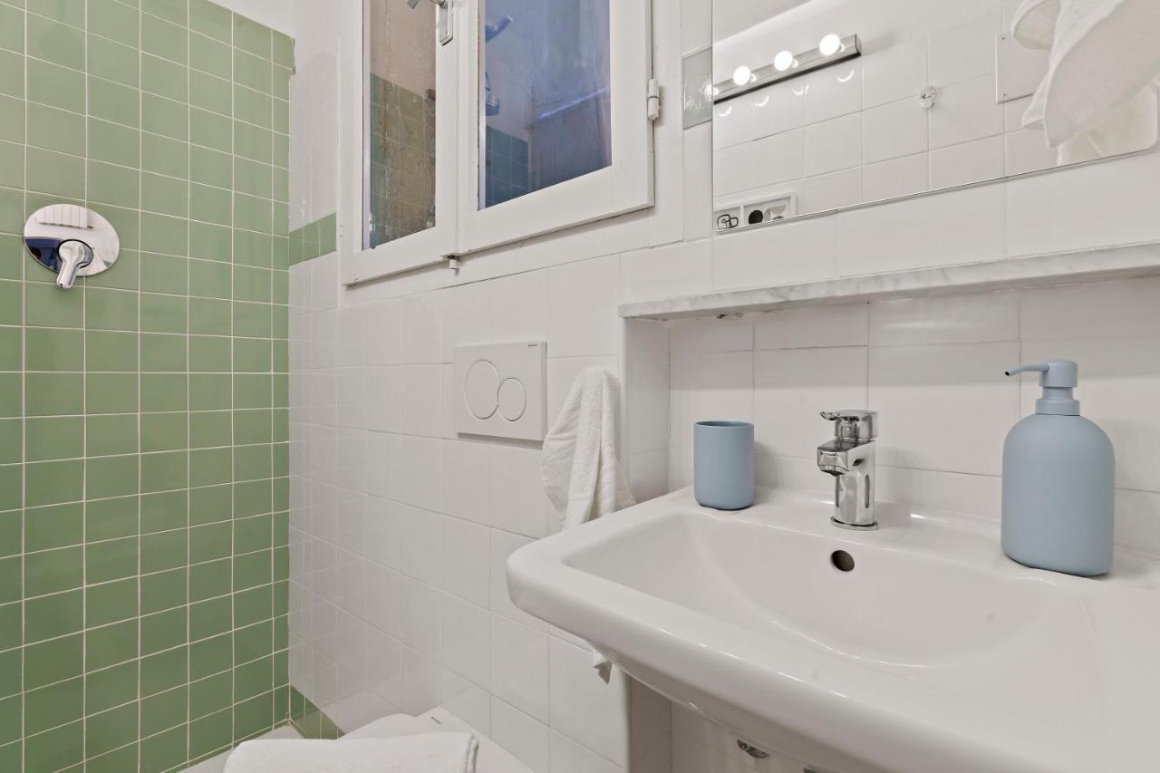 Navigli Charming Flat Apartment Milan Bagian luar foto