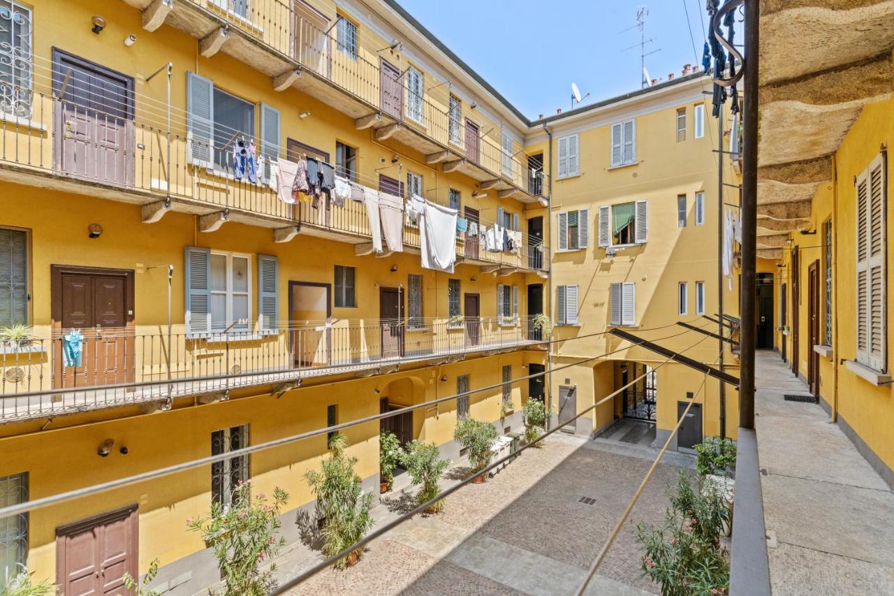 Navigli Charming Flat Apartment Milan Bagian luar foto